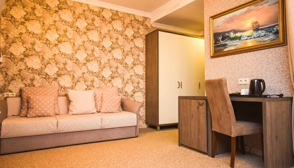 هتل اولد گاردن باتومی